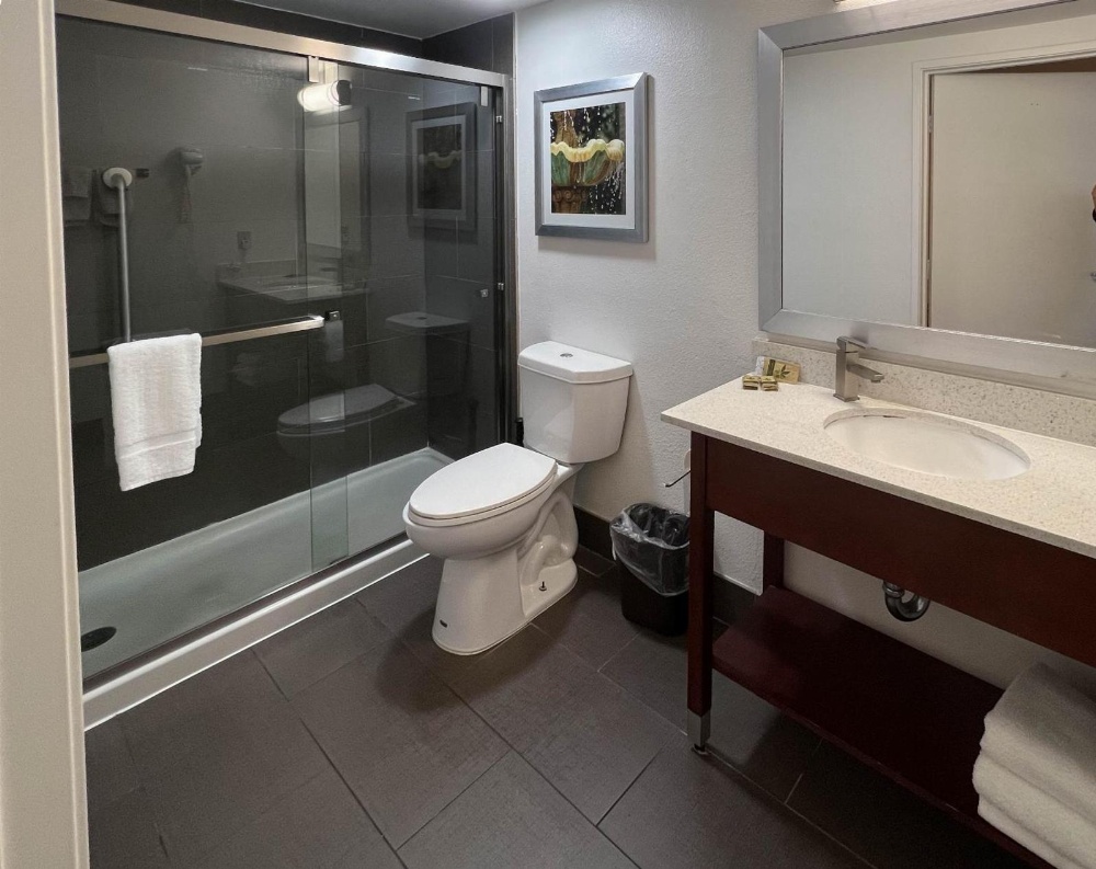 Van Ness Inn